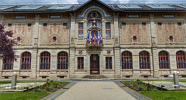 Fransa'da müzeden 9,5 milyon avro değerindeki tarihi eserler çalındı