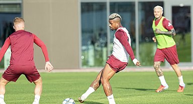 Galatasaray, Eintracht Frankfurt maçının hazırlıklarına başladı