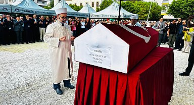 Görevi başında kalp krizi geçirip şehit olan uzman çavuş toprağa verildi