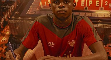 Göztepe 4 gençle imzaladı