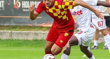Göztepe'de Sabra kiralanacak, Armstrong gelecek