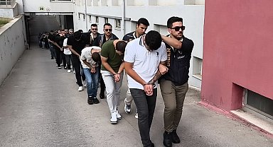 Günlük banka hareketliliği 24 milyon lira olan yasa dışı bahis şebekesine operasyon; 33 gözaltı