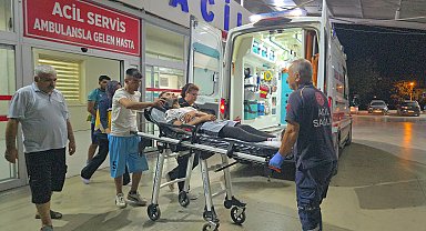 Halı saha maçında başına taşla vurularak ağır yaralandı