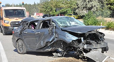 Hurdaya dönen otomobilin sürücüsü hafif yaralandı