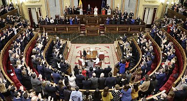 İspanya'da haftalık çalışma saatini düşüren yasa tasarısı Meclis'te reddedildi