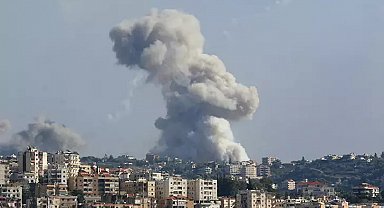 İsrail ordusu Lübnan'ın güneyinde iki bölgeye saldırı düzenledi