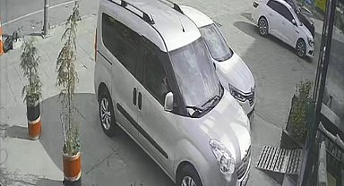 İstanbul - Arnavutköy'de karşıdan karşıya geçmek isteyen engelli vatandaşa motosiklet çarptı