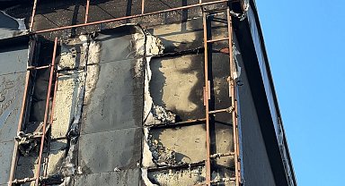 İstanbul - Avcılar'da fabrikanın dış cephesinde çıkan yangın söndürüldü