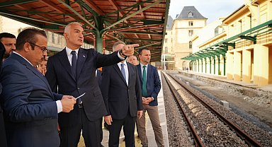 İstanbul- Bakan Ersoy; Tarihi Haydarpaşa Garı kültür ve sanat merkezi olacak