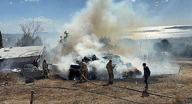 İstanbul - Büyükçekmece'de saman balyaları yandı