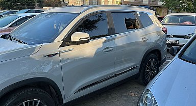 İstanbul-Esenler'de park halindeki 4 aracın camını kırarak hırsızlık yaptılar