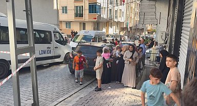 İstanbul - Esenyurt'ta servis minibüsünün çarptığı anne yaralandı, bebeği hayatını kaybetti