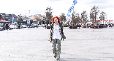 İstanbul - İranlı Somayeh Moghadam'dan İstanbul'dan Gazze'ye destek yürüyüşü