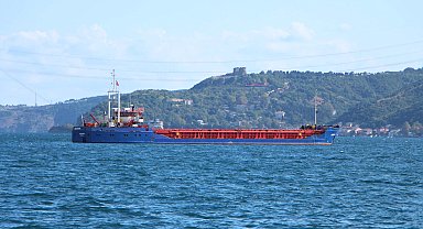 İstanbul - İstanbul Boğazı'nda kaza yapan 'Artvin' isimli gemi Büyükdere açıklarına çekildi