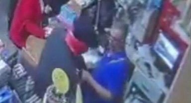 İstanbul- İstanbul'da 1 haftada 3 iş yerine silahlı soygun yapan 5 şüpheli yakalandı