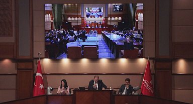 İstanbul - İstanbul'da toplu taşımaya yüzde 30 zam teklifi İBB Meclisi'nde kabul edildi