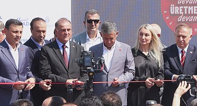 İstanbul - Özgür Özel: CHP'lilerin seçtiği seçilmiş İl Başkanı Özgür Çelik'tir