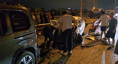 İstanbul- Sancaktepe'de 8 araçlık zincirleme trafik kazası: 1 yaralı