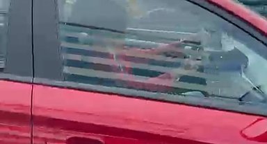 İstanbul - Şişli'de trafik tartışmasında kadın avukatın aracını yumrukladı; 'Camı indirsene' diyerek tehdit etti