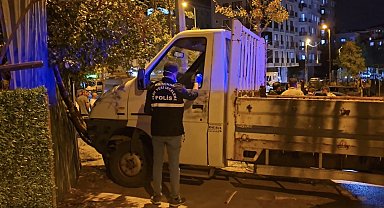 İstanbul - Sultanbeyli'de silahlı saldırıya uğrayan kamyonet şoförü ağır yaralandı