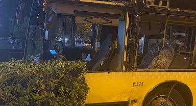 İstanbul - Ümraniye'de İETT otobüsü ile otomobil çarpıştı : 1'i ağır 2 yaralı