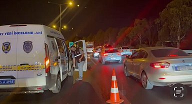 İzmir'de bariyere çarpan motosikletin sürücüsü öldü