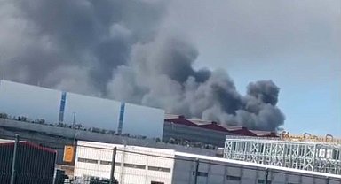 İzmir'de fabrika yangını