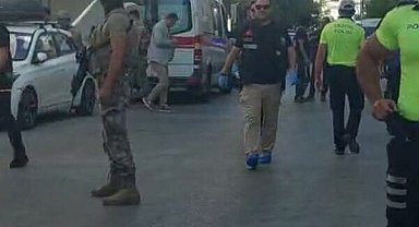 İzmir'de polis merkezine silahlı saldırı: Şehit ve yaralılar var