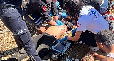 Kaçak kazdıkları kuyuda, jeneratörden çıkan gazdan zehirlendiler