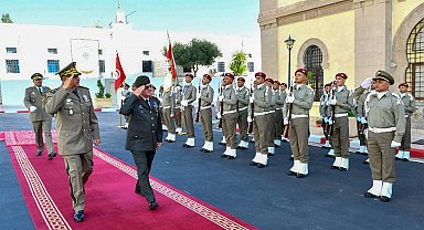 Kara Kuvvetleri Komutanı Orgeneral Tokel, Tunus'ta resmi temaslarda bulundu