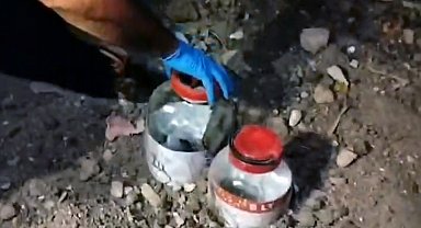 Kavanozdaki esrarı bahçeye gömmüşler