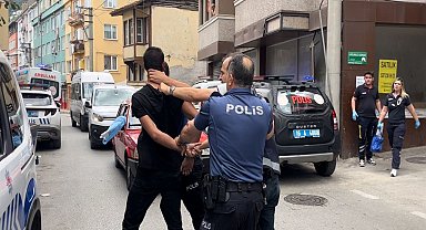 Kavga ihbarına gelen polislerden birini köpeğine ısırtan, diğerini de kendisi ısıran şüpheli tutuklandı