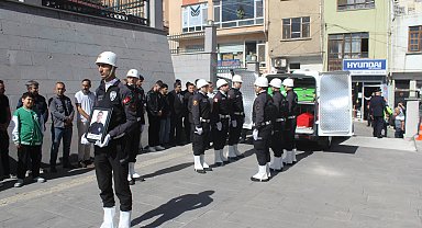 Kazada hayatını kaybeden polis meslek yüksekokulu öğrencisi, son yolculuğuna uğurlandı
