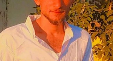 Kestiği ağacın altında kalıp, öldü