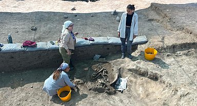 Küllüoba kazılarında 5 bin yıl öncesine ait mezarlar bulundu; 4'ü şiddete bağlı, 2'si veremden ölmüş