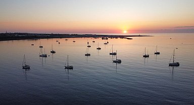 Küresel Sumud Filosu'nda su almaya başlayan teknenin yolcuları Türkiye tarafından tahliye edildi