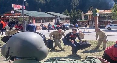 MSB, Rize'de selde mahsur kalanların helikopterle tahliye görüntülerini paylaştı