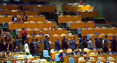 Netanyahu, BM Genel Kurulu'ndaki konuşması sırasında protesto edildi