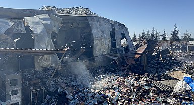 Niğde'de fabrikadaki yangında soğutma çalışmaları tamamlandı