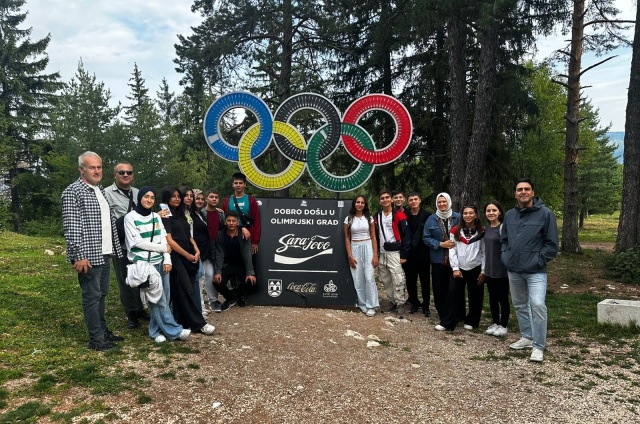 Osmangazi Belediyesi Başarılı Öğrencileri Saraybosna'ya Götürdü