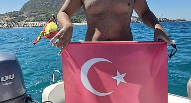 Otizmli ultra maraton yüzücüsü Tuna, Cebelitarık Boğazı'nı geçti