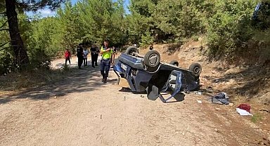 Otomobil uçurumdan yuvarlandı; anne ile 2 yaşındaki oğlu öldü