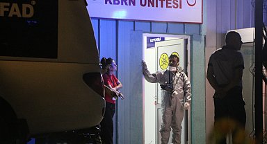 Otomobilin yakıt deposundaki maddeden etkilenen 9 polisin tamamı taburcu oldu