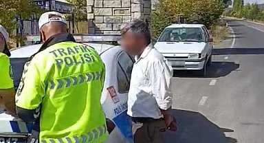 Otomobiliyle ters yönde gidip kazaya neden olan sürücüye 10 bin TL ceza