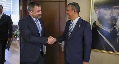 Özgür Özel, Çek Cumhuriyeti Büyükelçisi Stapanek'i kabul etti