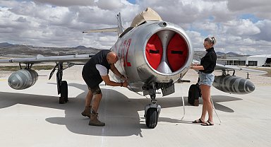 Polonyalı pilot, 70 yaşındaki uçağıyla Türkiye'de ilk kez gösteri yapacak