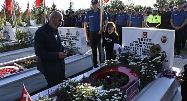Şehit polis Şeyda Yılmaz, kabri başında anıldı