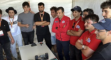 Selçuk Bayraktar: Zor koşullarda bu işi yapanlar dünyaya damgasını vuracak