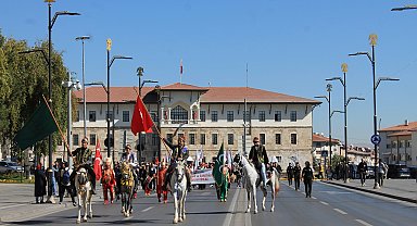 Sivas'ta 'Ahilik Haftası' atlı birlik ve mehteranla kutlandı