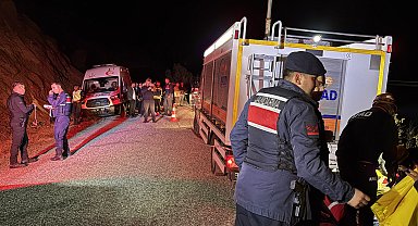 Sivas'ta otomobil uçuruma yuvarlandı: 4 ölü